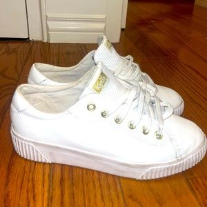 Keds size 8 white leather flat sneakers